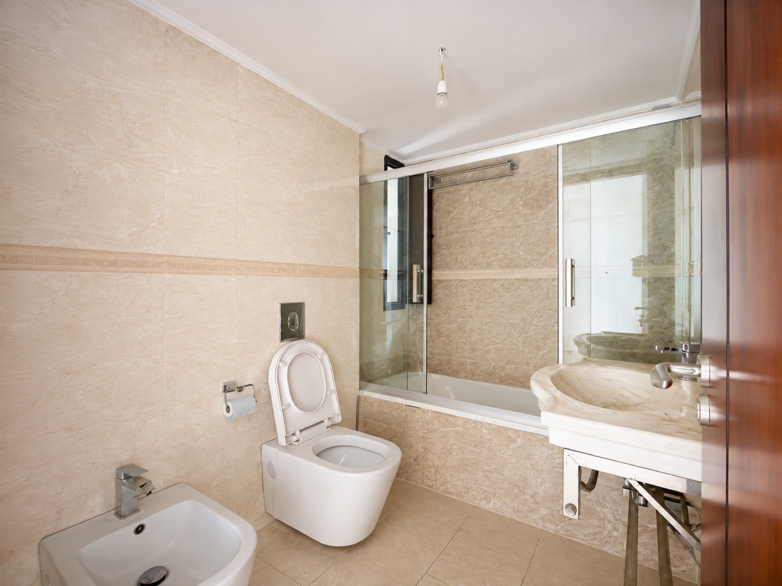 3-Bedroom Apartment in Kfarsaroun — photo 4